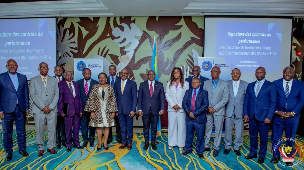 Le 1er ministre Sama Lukonde avec les partenaires extérieurs