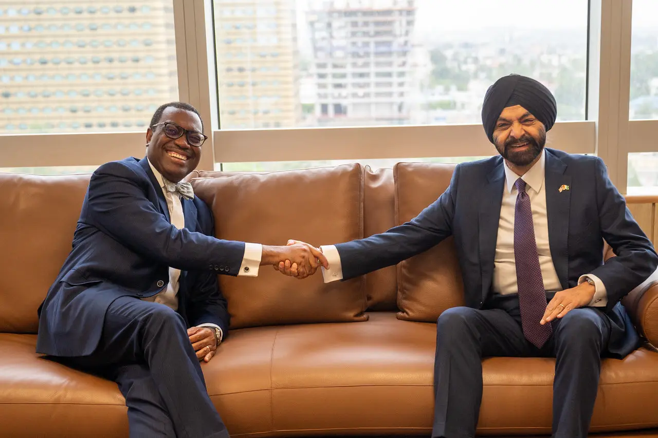 Ajay Banga reçu par Akinwumi Adenisa, président de la BAD à Abidjan