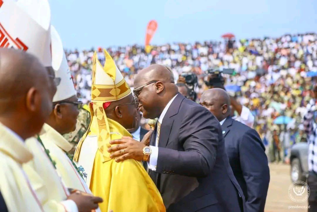 Félix Tshisekedi au jubilé d’argent de Mgr Kasanda à Mbuji-Mayi