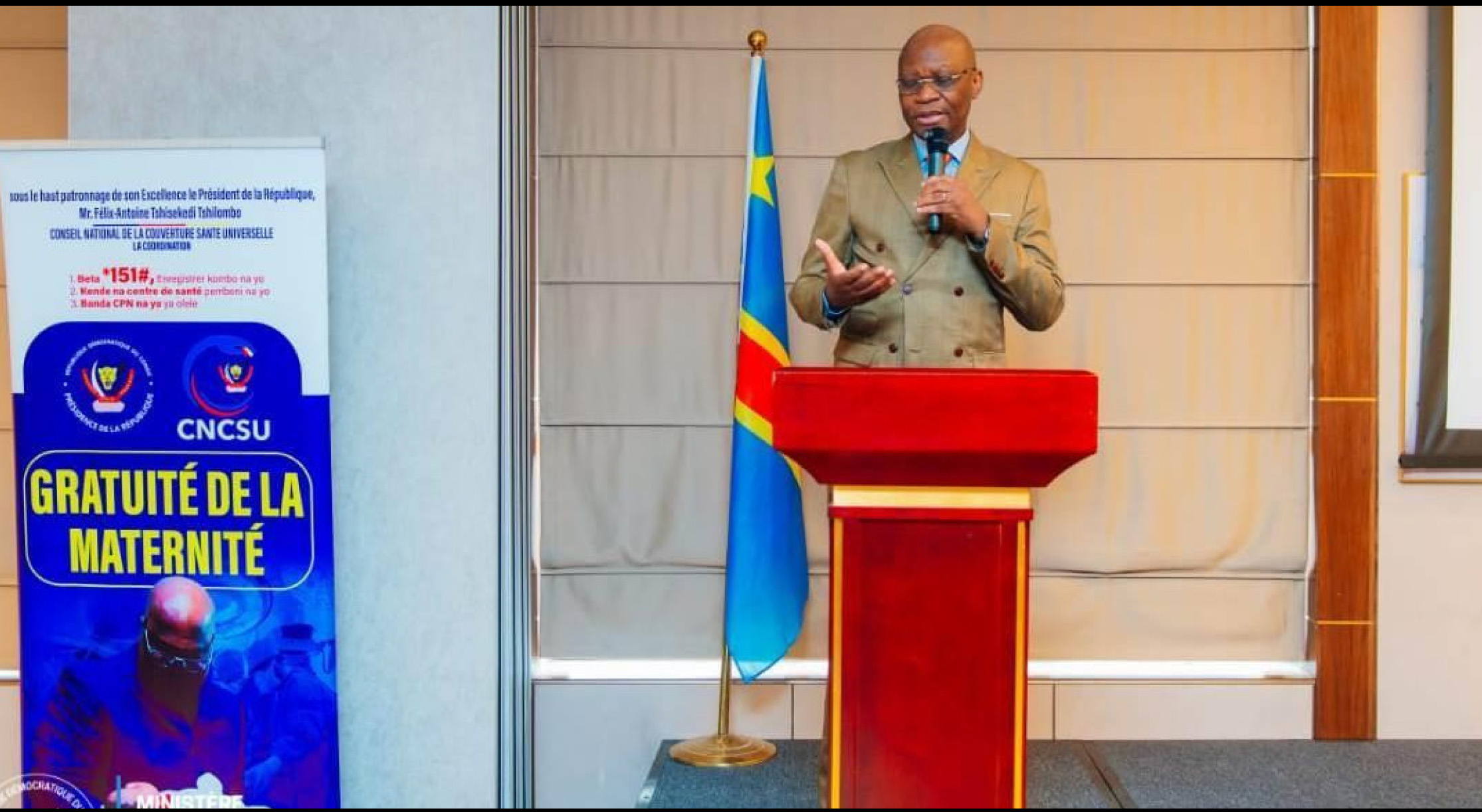 Le ministre de la Santé Samuel Roger Kamba