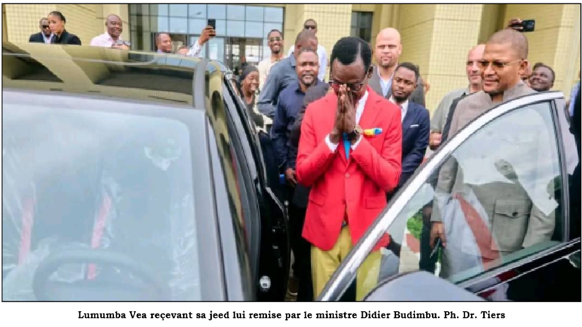 HONNEUR AU 12ᵉ HOMME DES LEOPARDS : Une Jeep du gouvernement pour Lumumba Vea