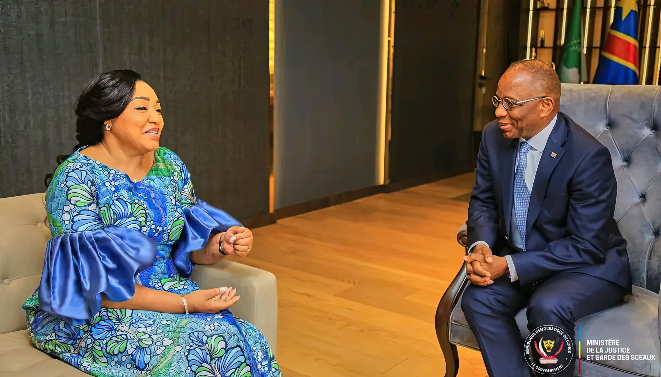 1ère Dame Denise Nyakeru et le ministre de la Justice Guillaume Ngefa.