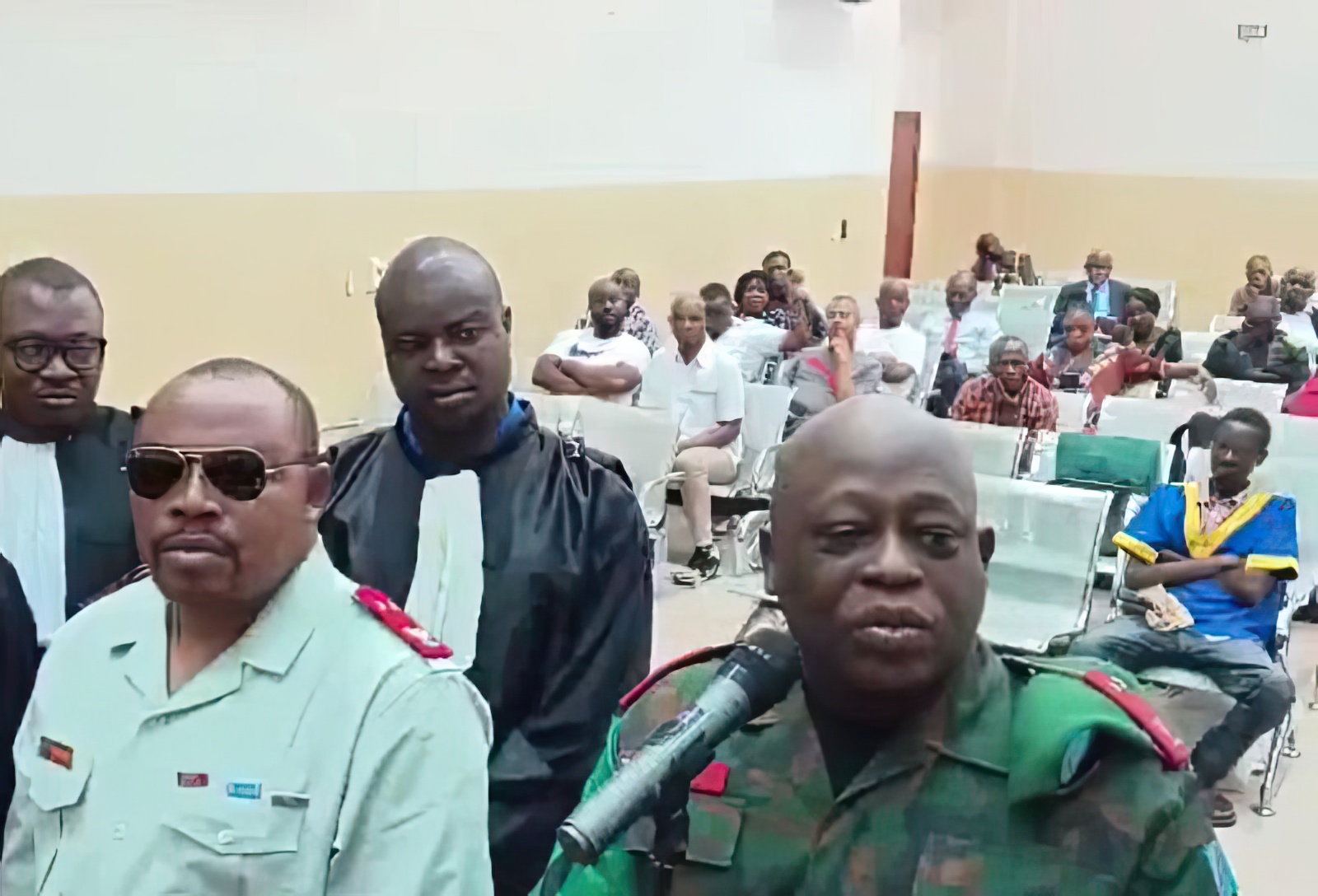 Le général Ndaywel devant la Haute Cour militaire.