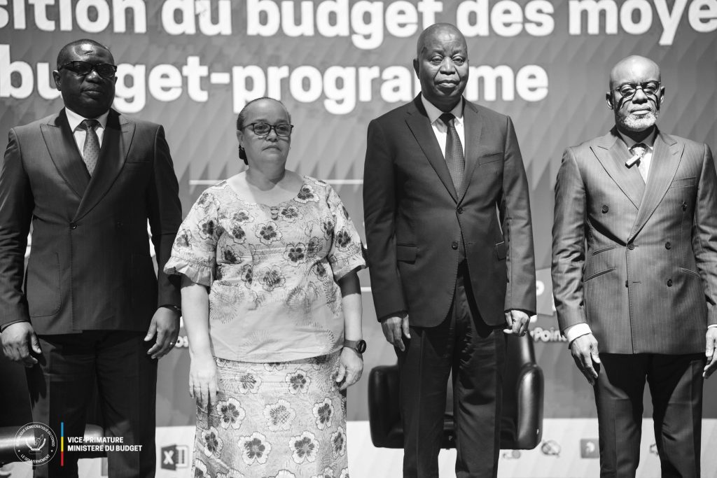 Lancement des conférences de performance.