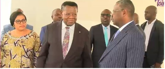 FINALISATION DE L’ACCORD MARITIME KINSHASA – BRAZZAVILLE : Lambert Mende en mission au Congo