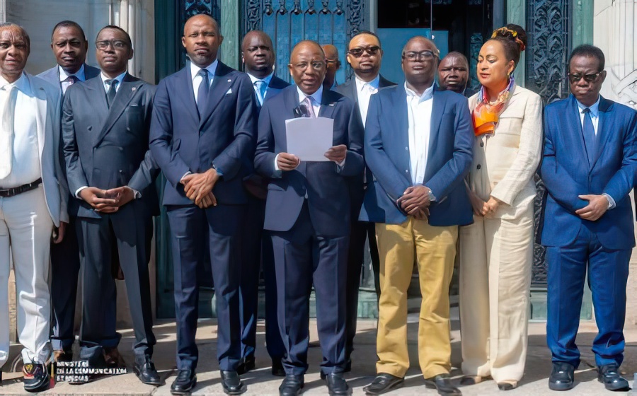 La délégation congolaise à la Haye.