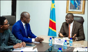 Le ministre Augustin Kibassa avec les représentants de l’écosystème numérique